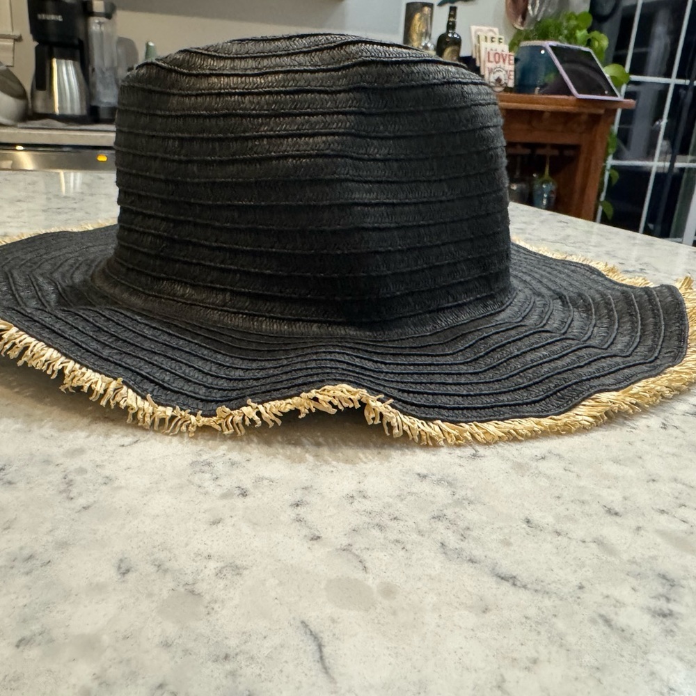 Black Wide Brim Hat with Tan‎ Trim - Picture 2 of 4